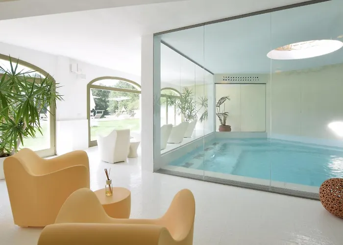 Luxurious In Morre *